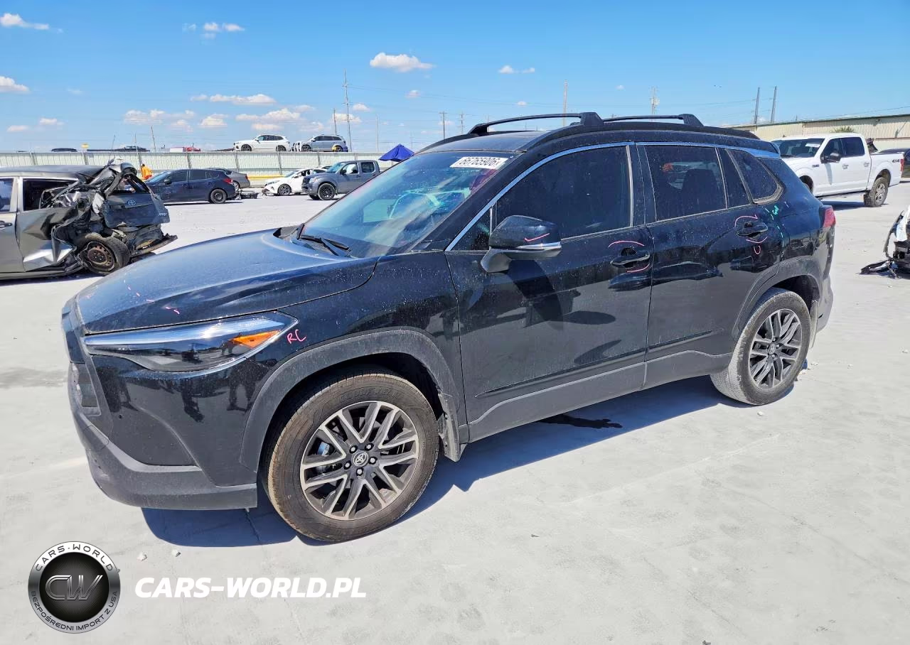 2026 Toyota Corolla Cross Xle VIN:7MUDAAAGXTV191868 - 1