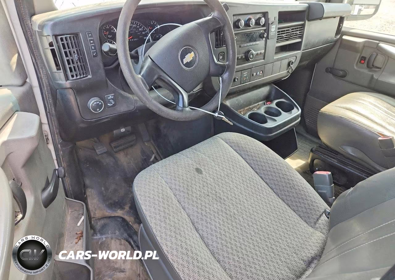 2013 Chevrolet Express G2500 VIN:1GCWGFFA1D1105347 - 8