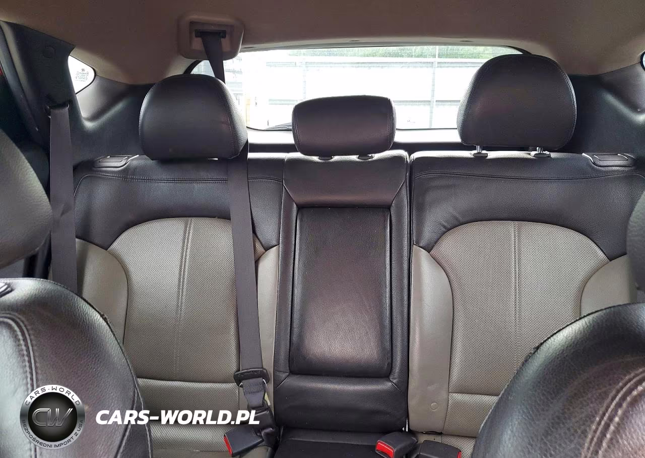 2010 Hyundai Tucson Limited VIN:KM8JUCAC2AU021604 - 10