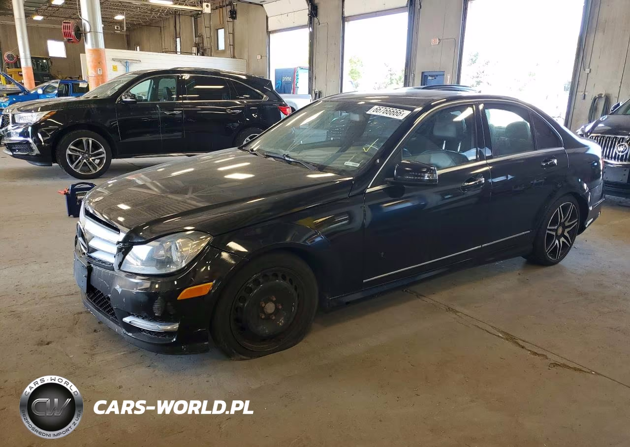 2013 Mercedes-Benz C 300 4Matic – zdjęcie 1 z 12