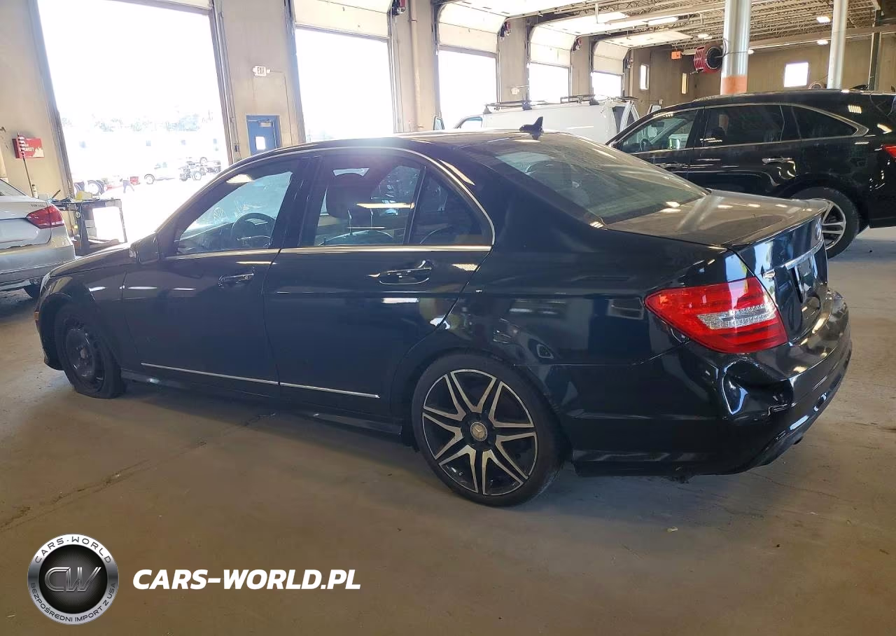 2013 Mercedes-Benz C 300 4Matic VIN:WDDGF8ABXDA779442 - 2