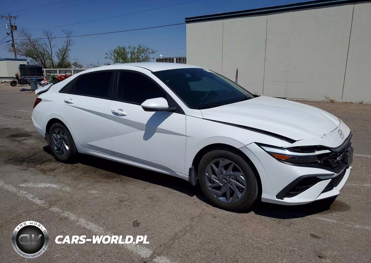 2024 Hyundai Elantra Blue VIN:KMHLM4DJ0RU114724 - 4