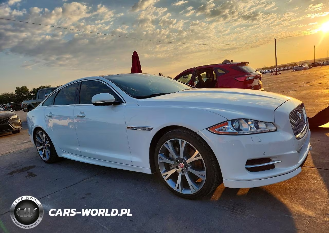 2015 Jaguar Xj VIN:SAJWA1CZ8F8V86563 - 4