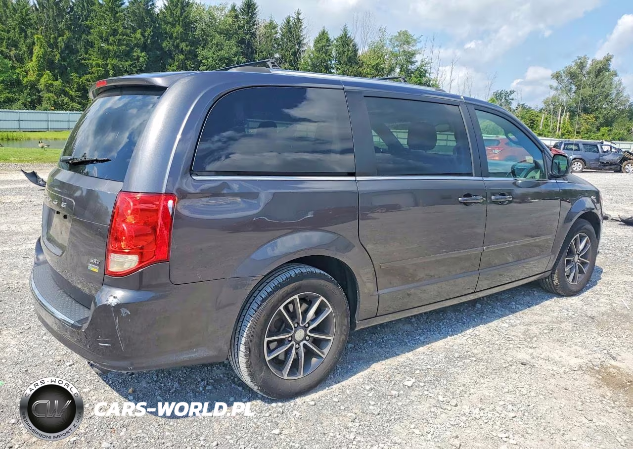 2017 Dodge Grand Caravan Sxt VIN:2C4RDGCG1HR842585 - 3