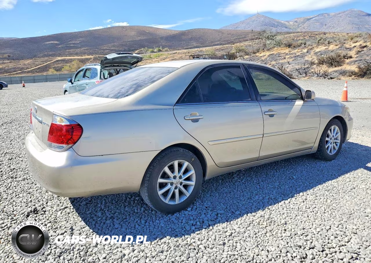 2006 Toyota Camry Le VIN:4T1BE32K46U143945 - 3