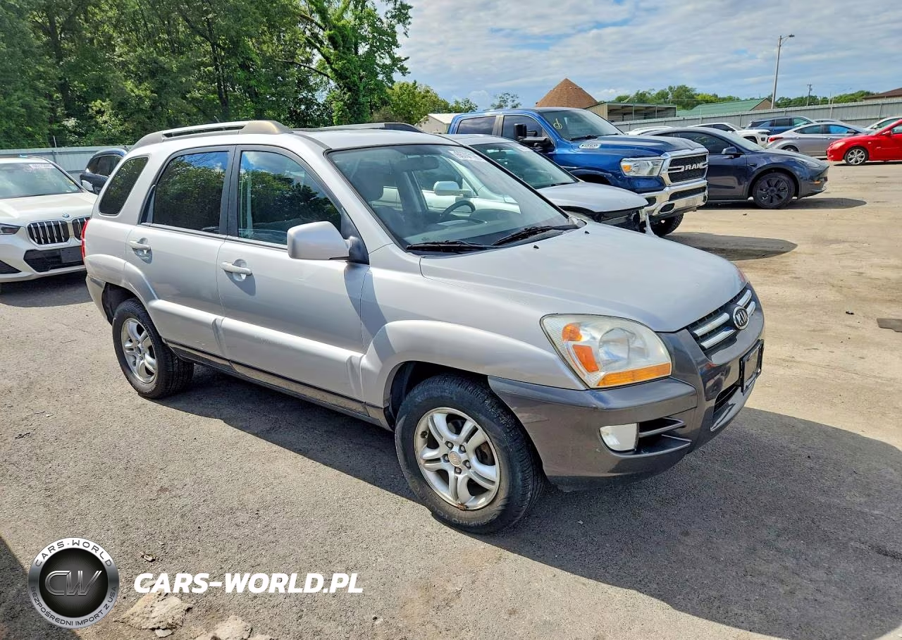 2008 Kia Sportage Lx VIN:KNDJE723X87529755 - 4