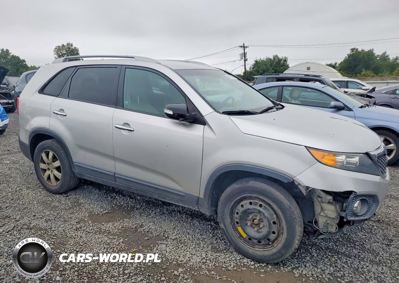 2013 Kia Sorento Lx VIN:5XYKT3A61DG423142 - 4