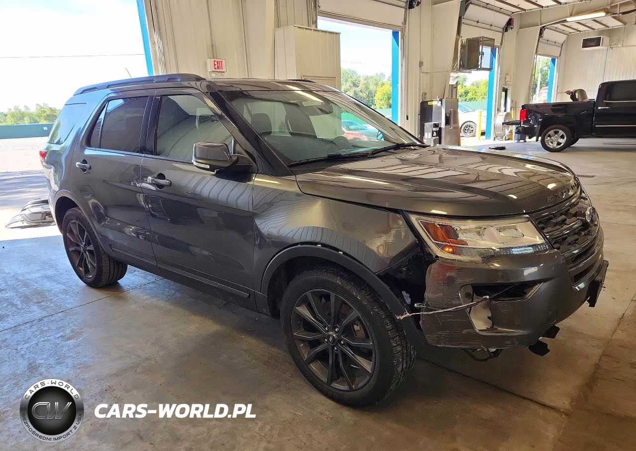 2018 Ford Explorer Xlt VIN:1FM5K8DH1JGB43784 - 4