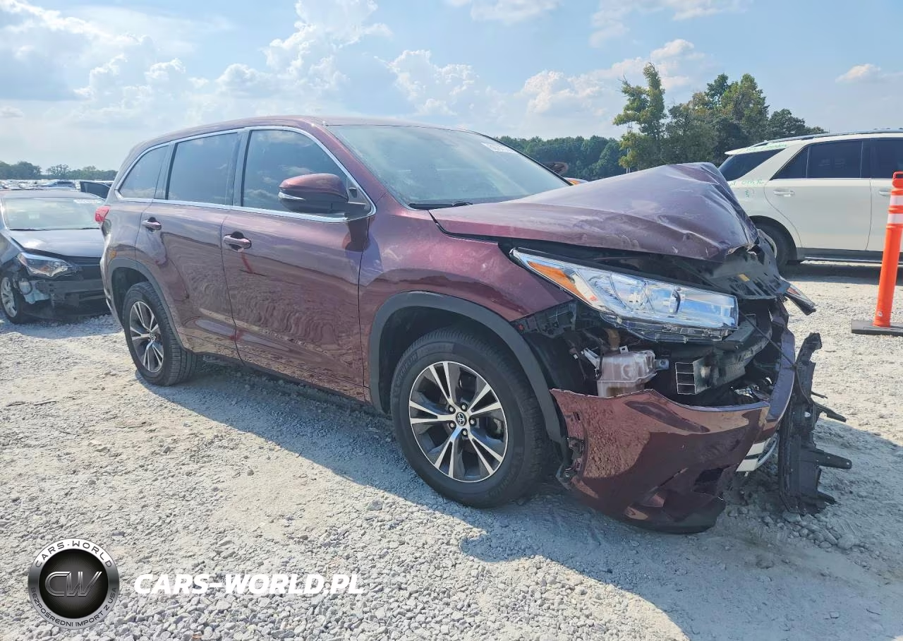 2018 Toyota Highlander Le VIN:5TDZARFH6JS041124 - 4