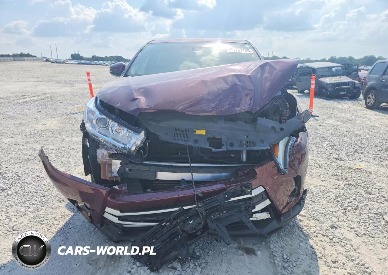 2018 Toyota Highlander Le VIN:5TDZARFH6JS041124 - 5