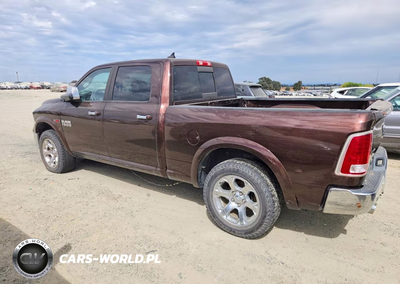2015 Ram 1500 Laramie VIN:1C6RR7VM2FS541069 - 2