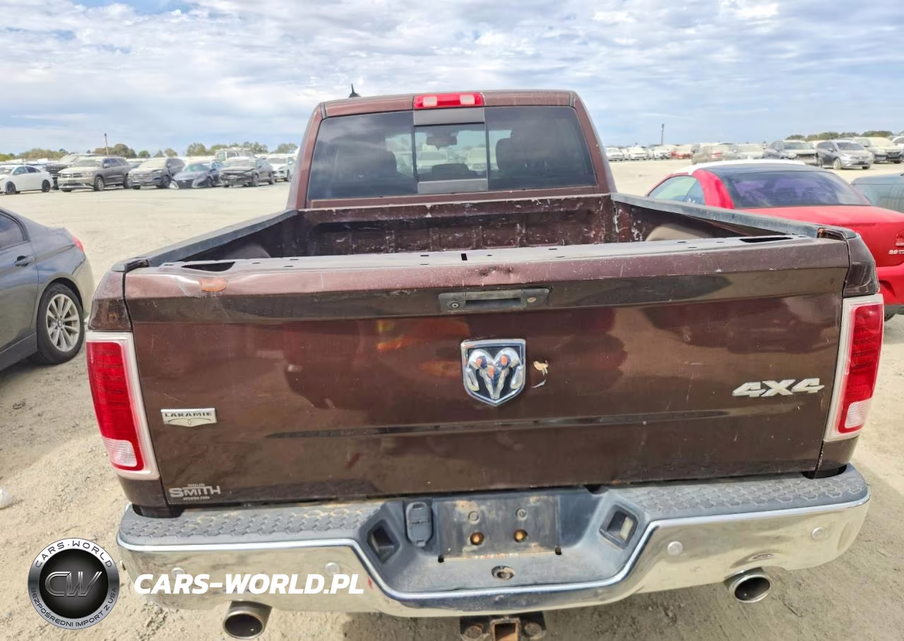 2015 Ram 1500 Laramie VIN:1C6RR7VM2FS541069 - 6