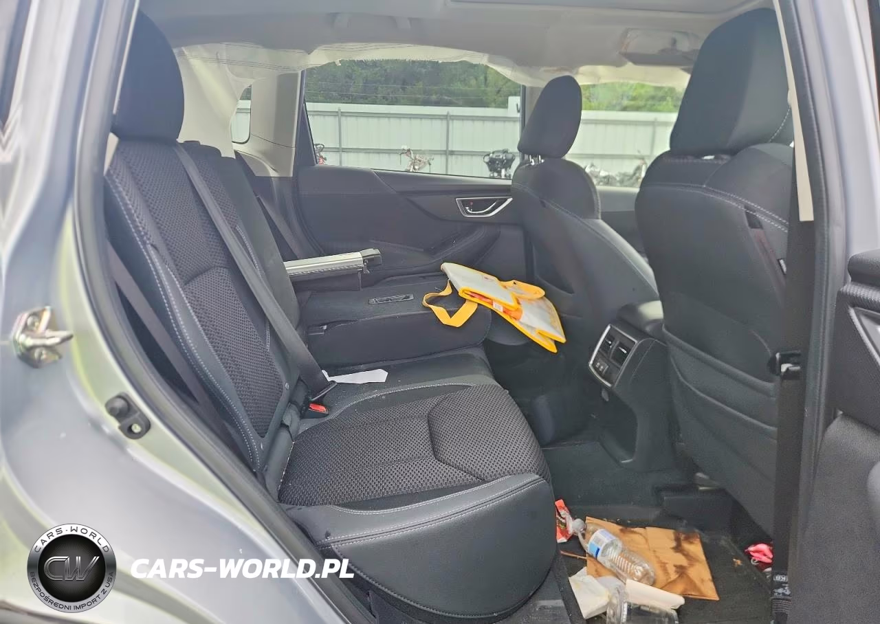 2020 Subaru Forester Premium VIN:JF2SKAJC9LH416184 - 11