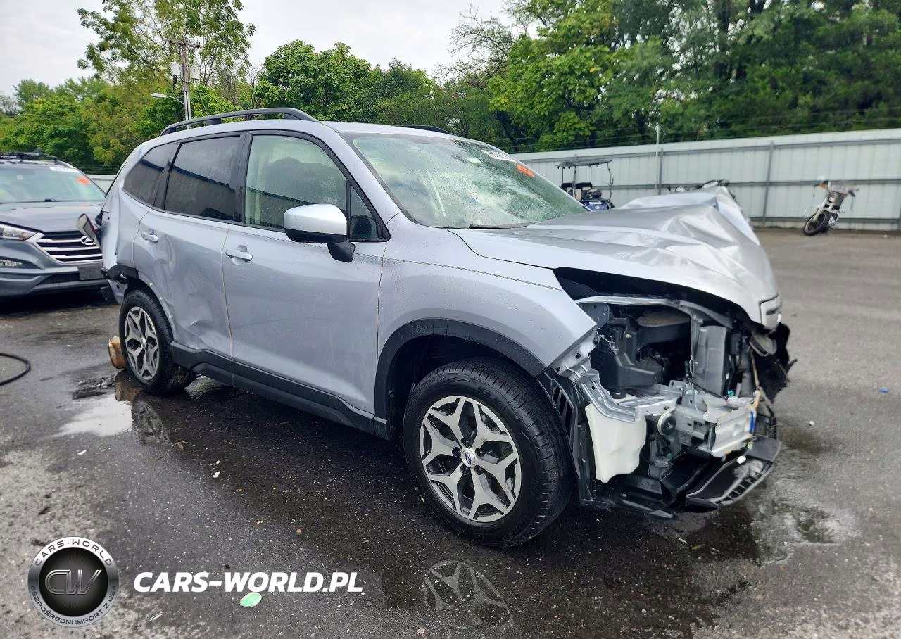 2020 Subaru Forester Premium VIN:JF2SKAJC9LH416184 - 4