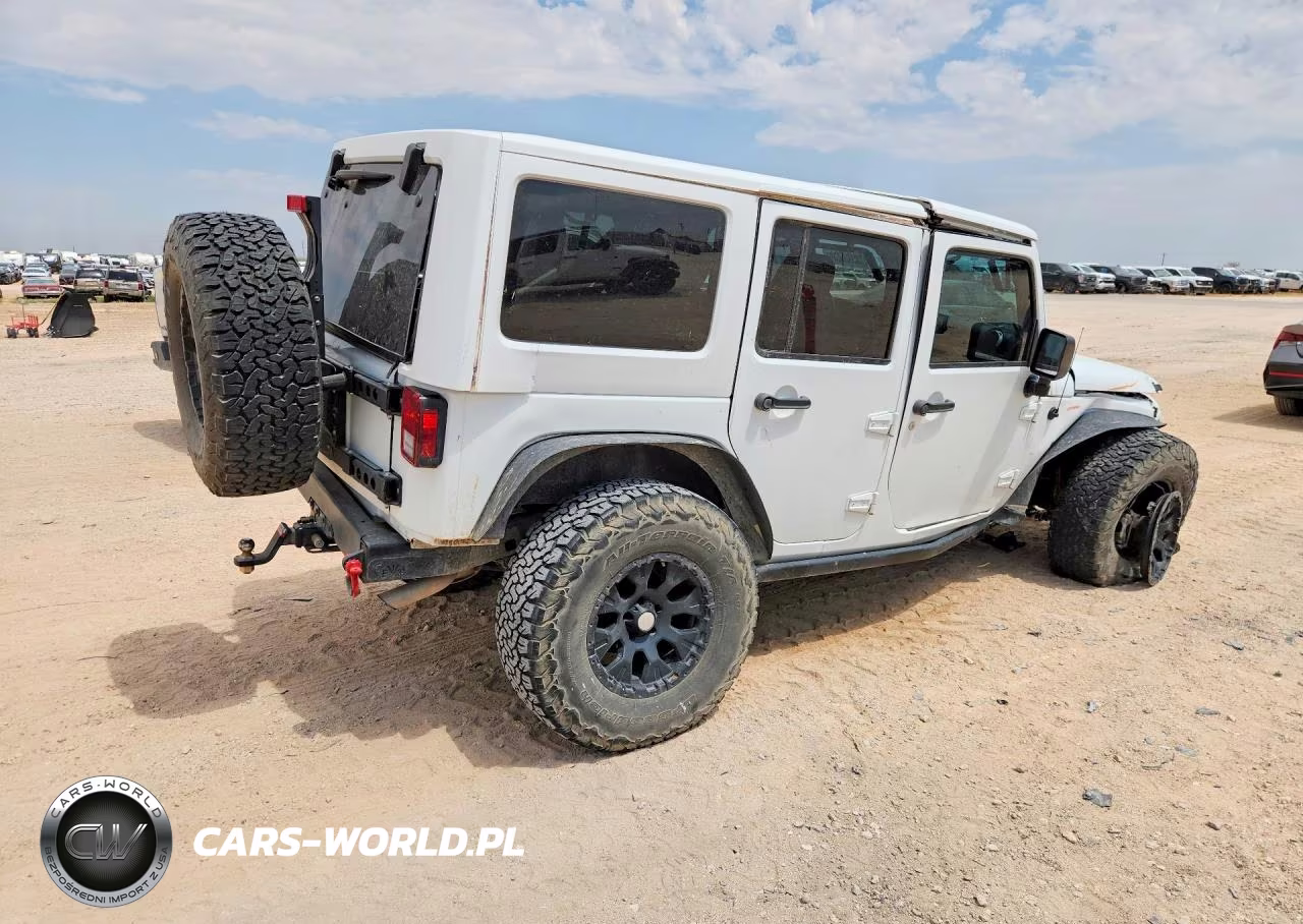 2018 Jeep Wrangler Unlimited Rubicon VIN:1C4BJWFGXJL852434 - 3