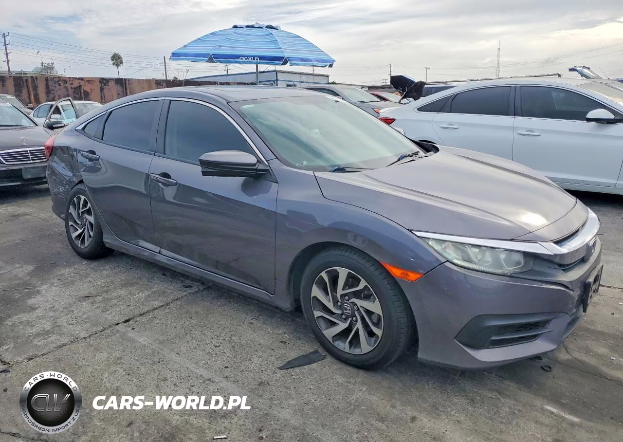 2017 Honda Civic Ex VIN:2HGFC2F7XHH566662 - 4