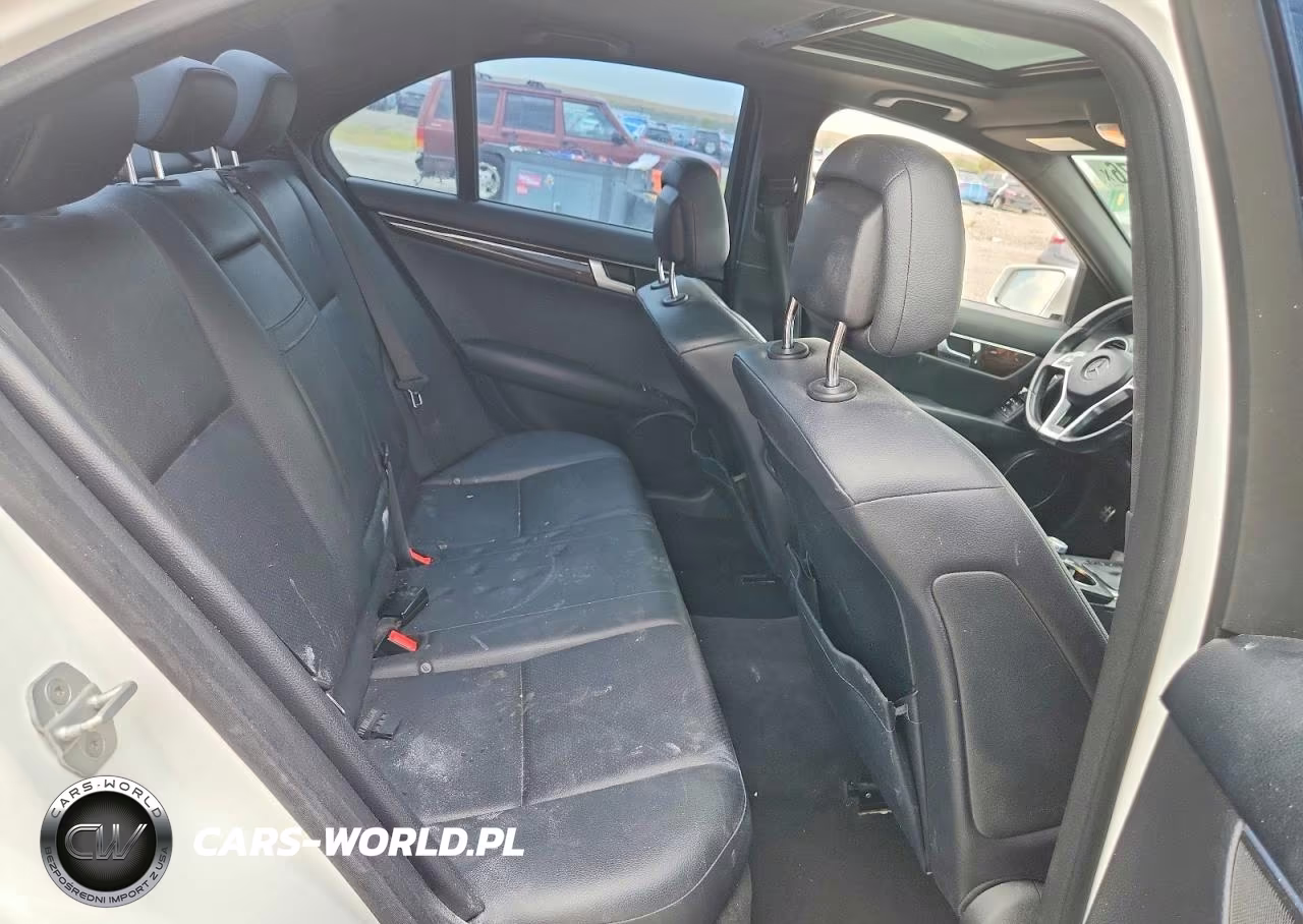 2014 Mercedes-Benz C 250 VIN:WDDGF4HB9EA960922 - 10