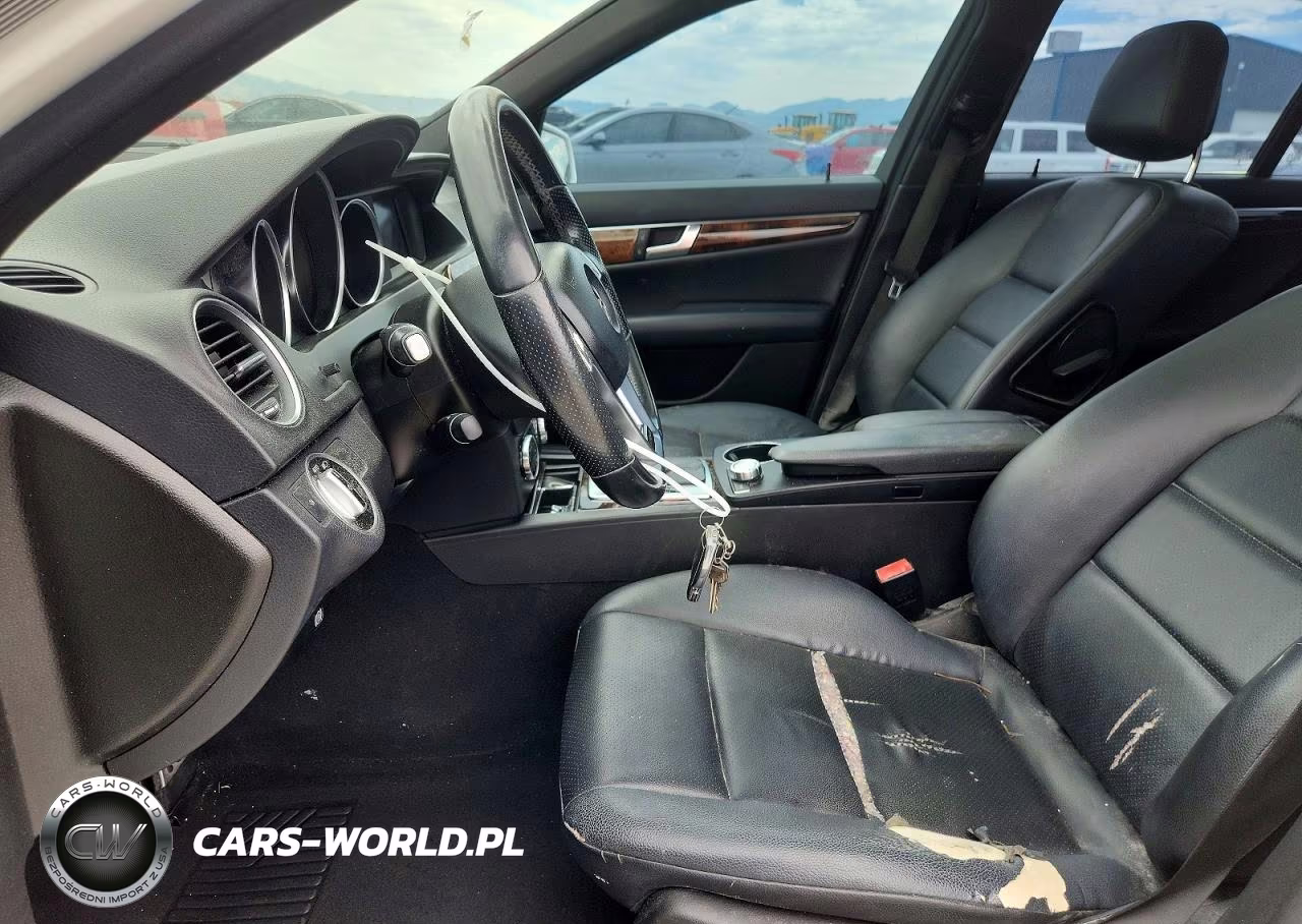 2014 Mercedes-Benz C 250 VIN:WDDGF4HB9EA960922 - 7