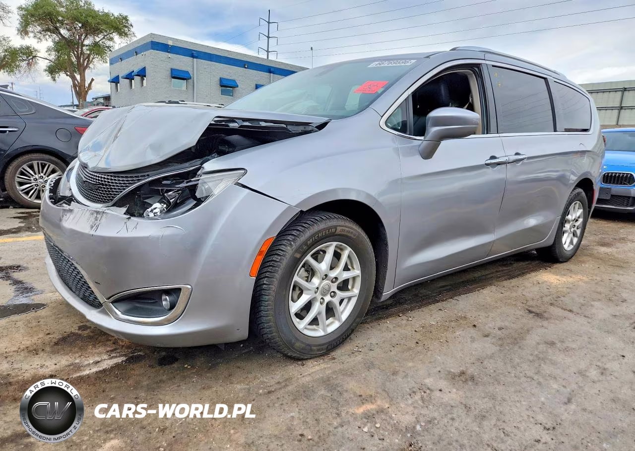 2020 Chrysler Pacifica Touring L VIN:2C4RC1BG5LR139937 - 1