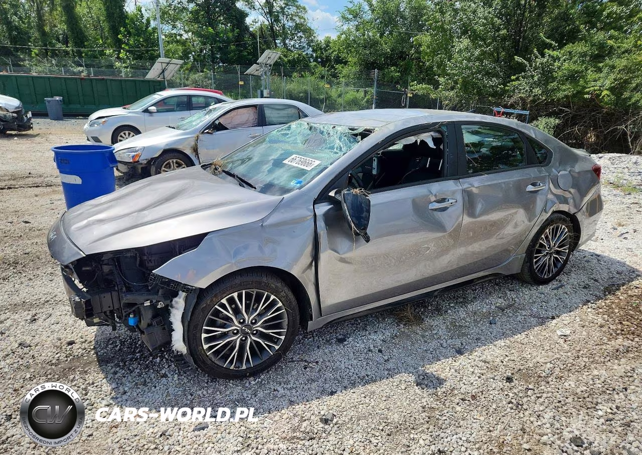 2023 Kia Forte Gt Line VIN:3KPF54AD2PE562584 - 1