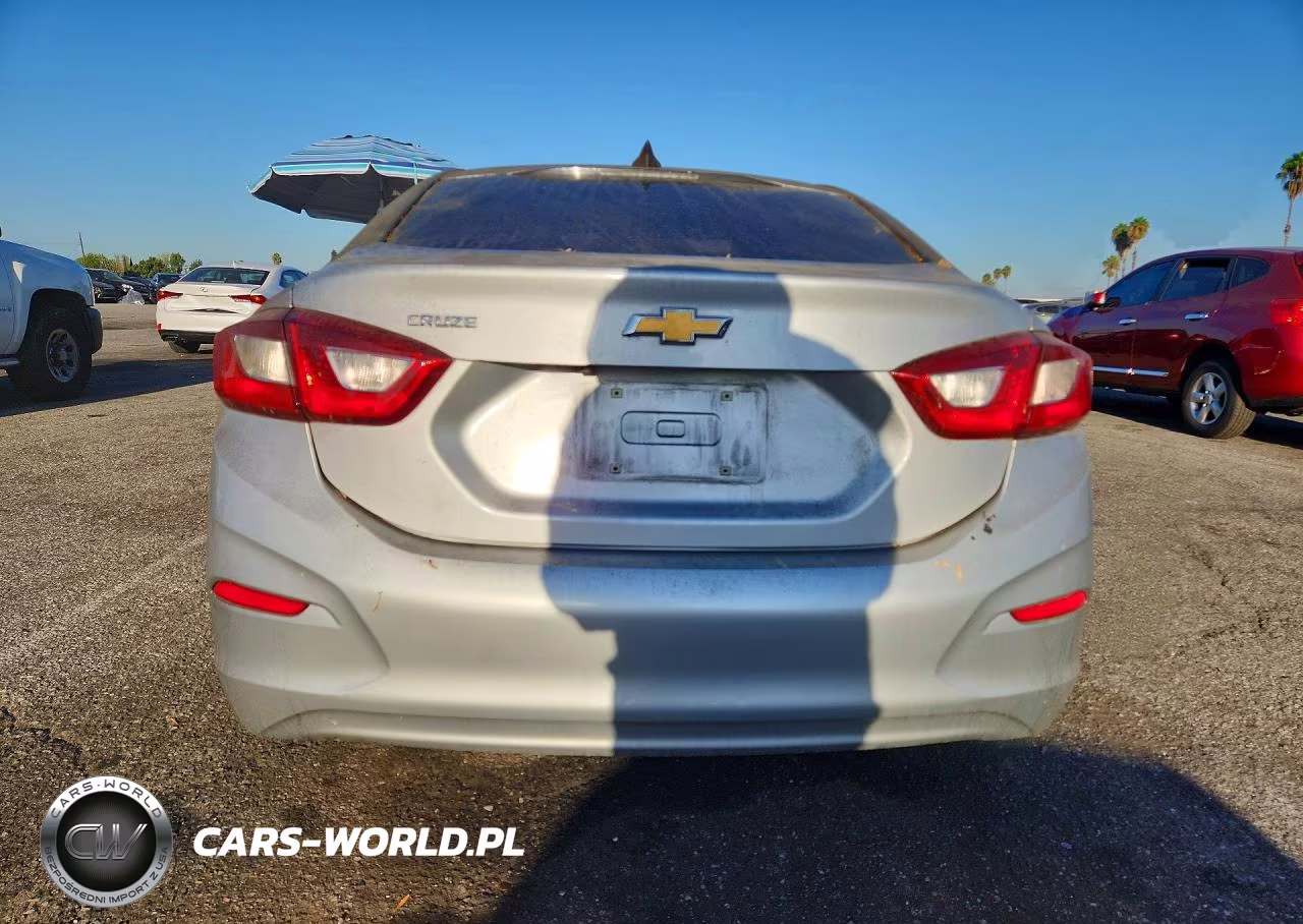 2019 Chevrolet Cruze Ls VIN:1G1BC5SM1K7126013 - 6