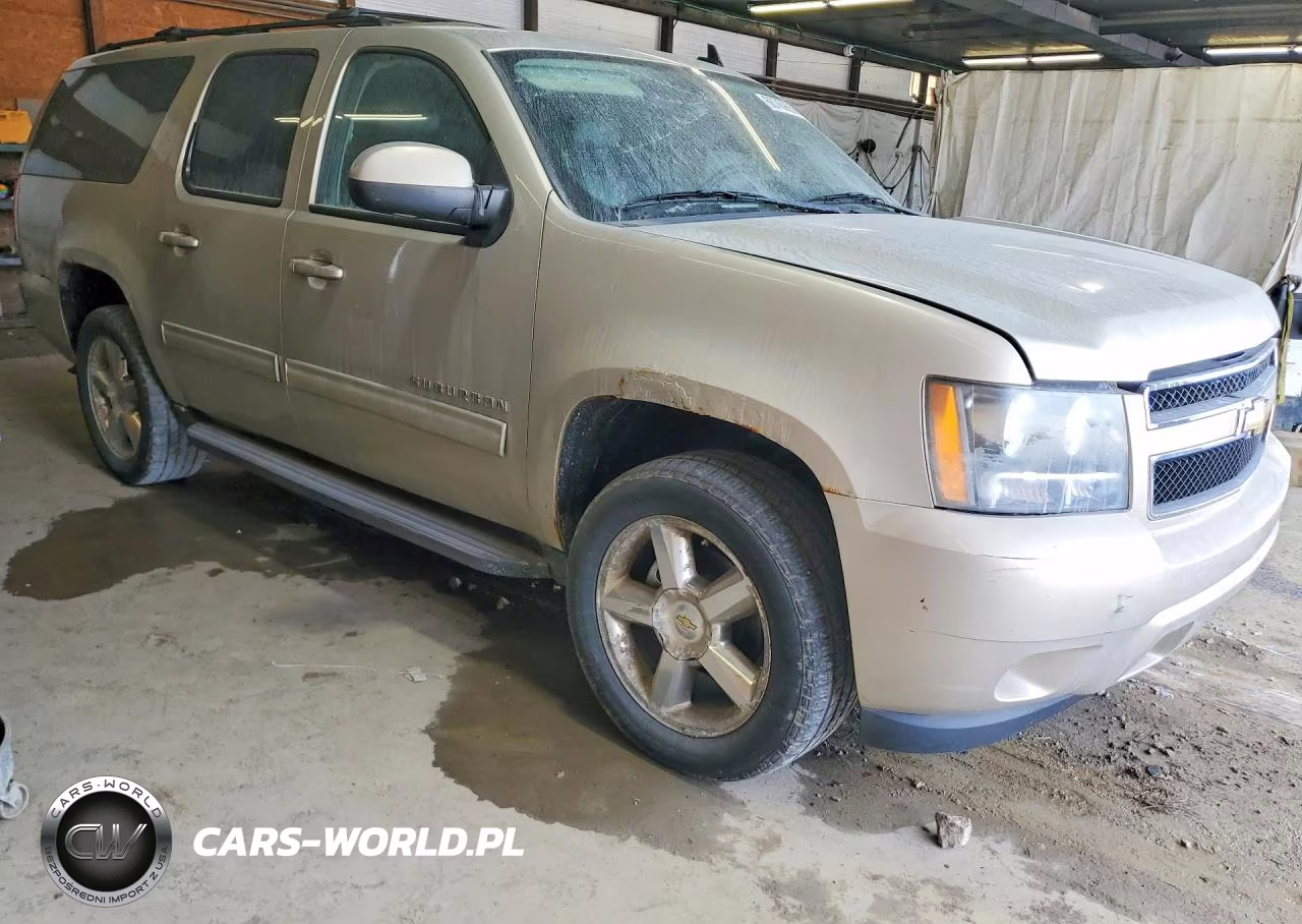 2011 Chevrolet Suburban K1500 Lt VIN:1GNSKJE30BR249318 - 4