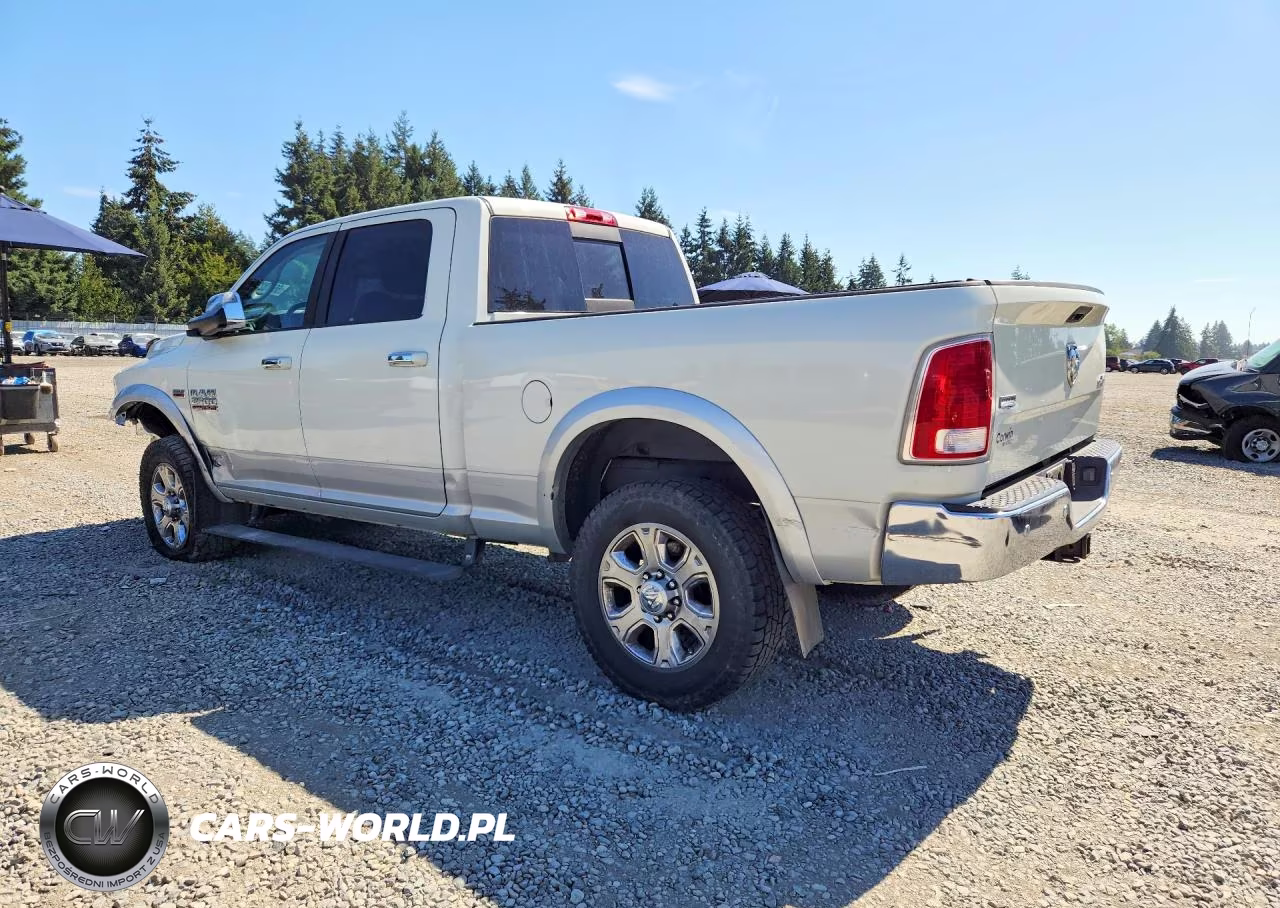 2016 Ram 2500 Laramie VIN:3C6UR5FJ9GG223915 - 2