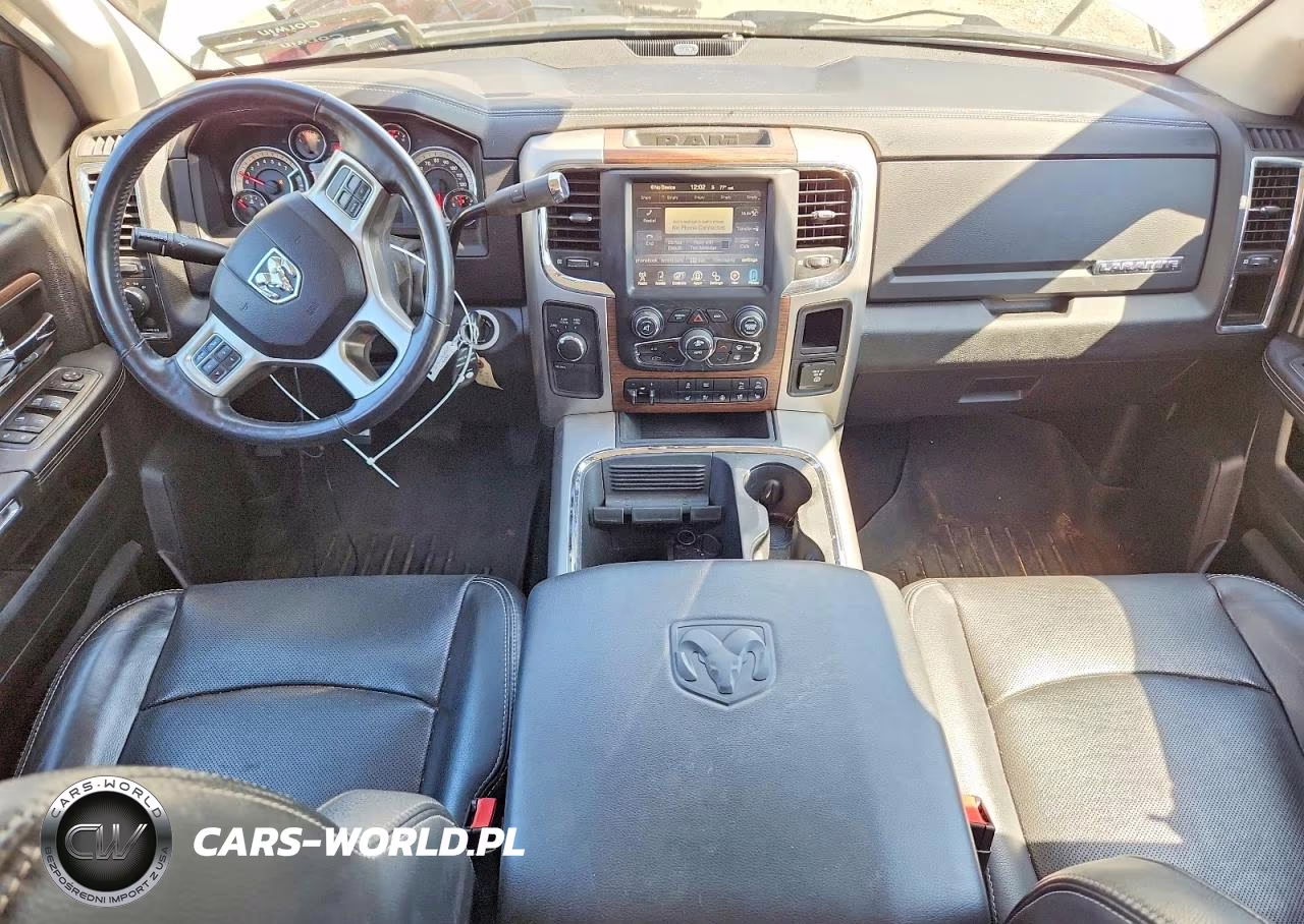 2016 Ram 2500 Laramie VIN:3C6UR5FJ9GG223915 - 8