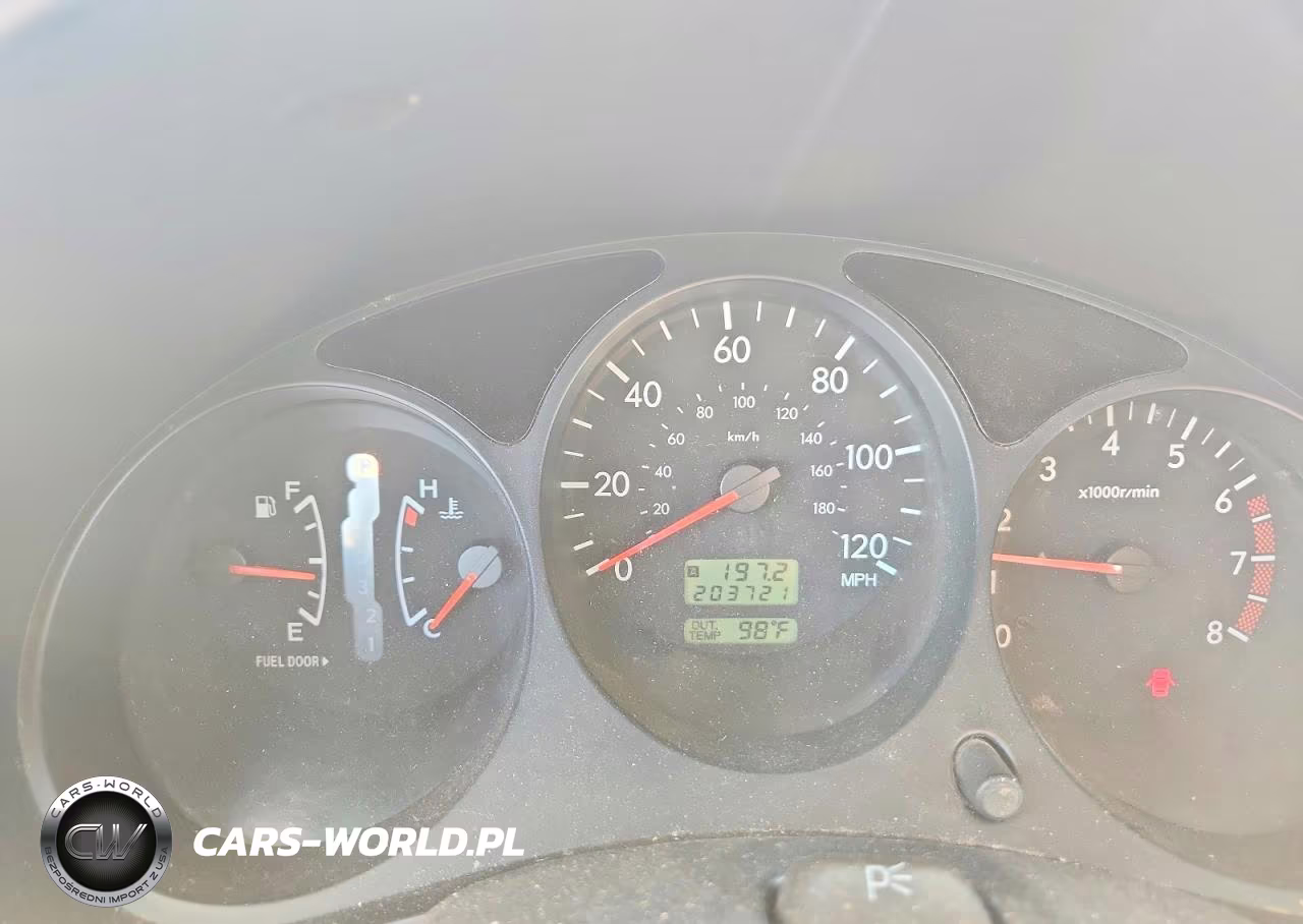 2004 Subaru Forester 2.5X VIN:JF1SG63674H744716 - 9
