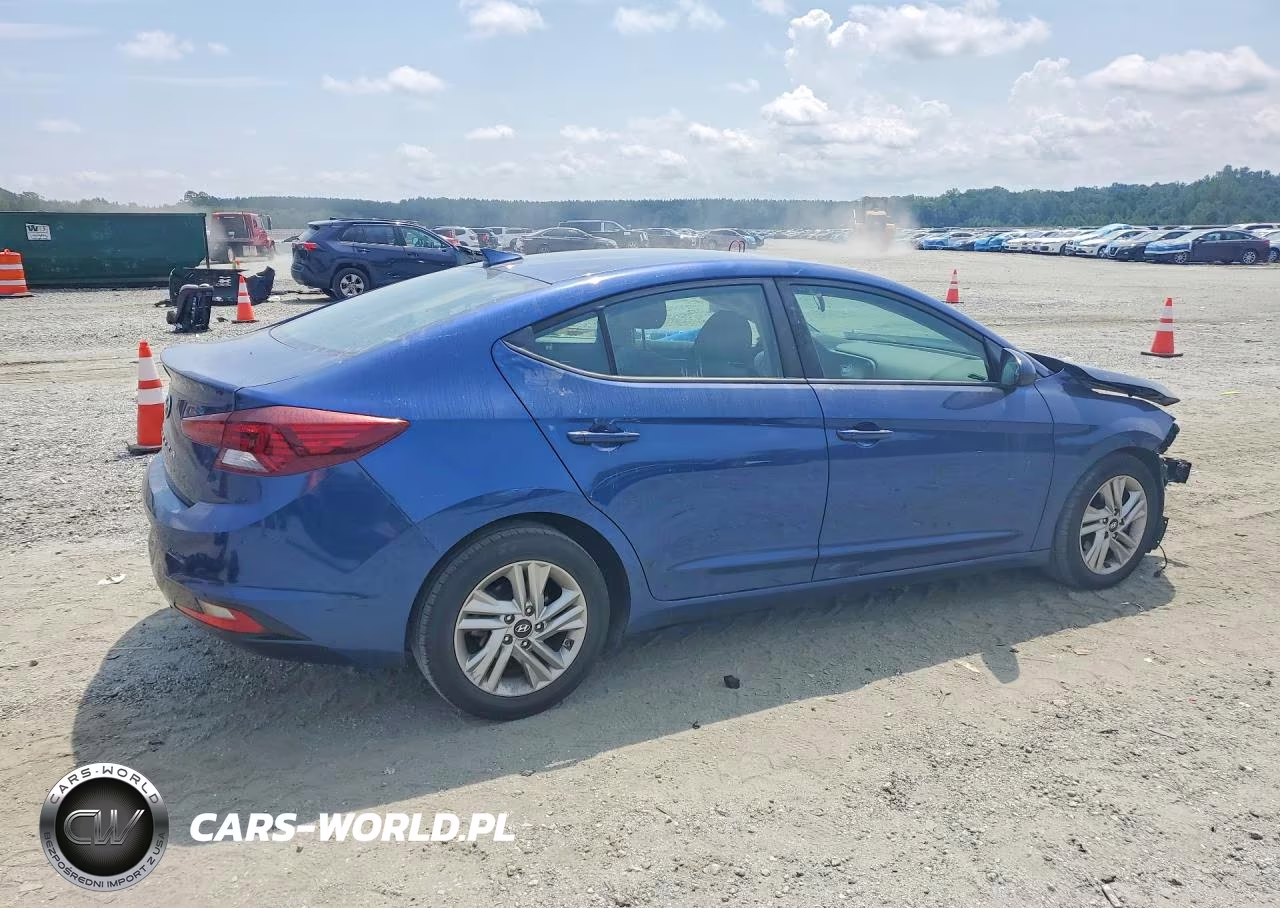 2020 Hyundai Elantra Sel VIN:5NPD84LFXLH557880 - 3