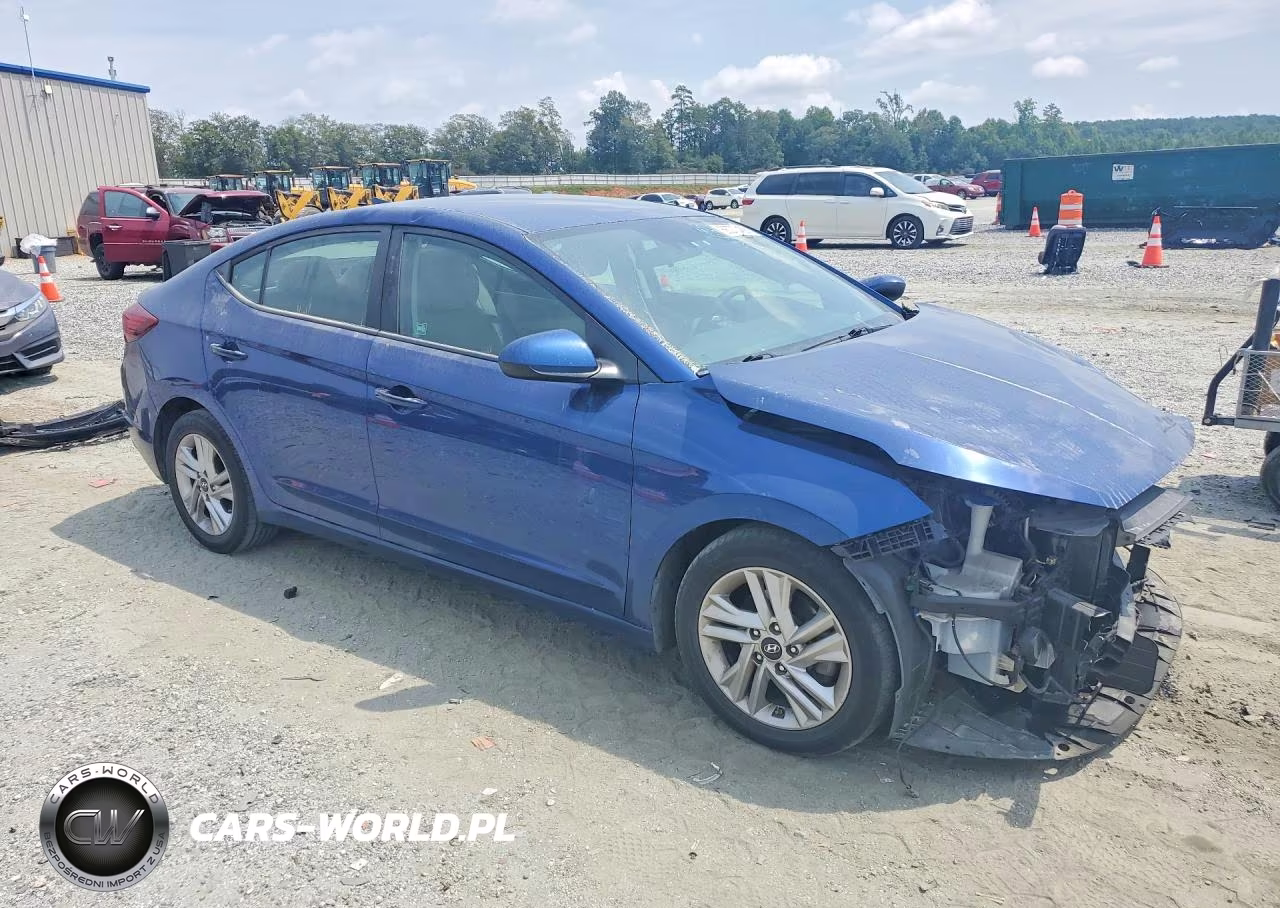 2020 Hyundai Elantra Sel VIN:5NPD84LFXLH557880 - 4