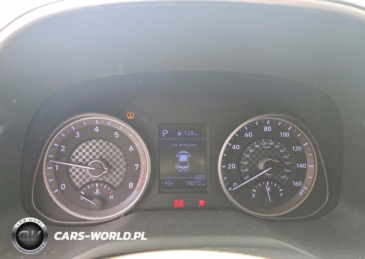2020 Hyundai Elantra Sel VIN:5NPD84LFXLH557880 - 9
