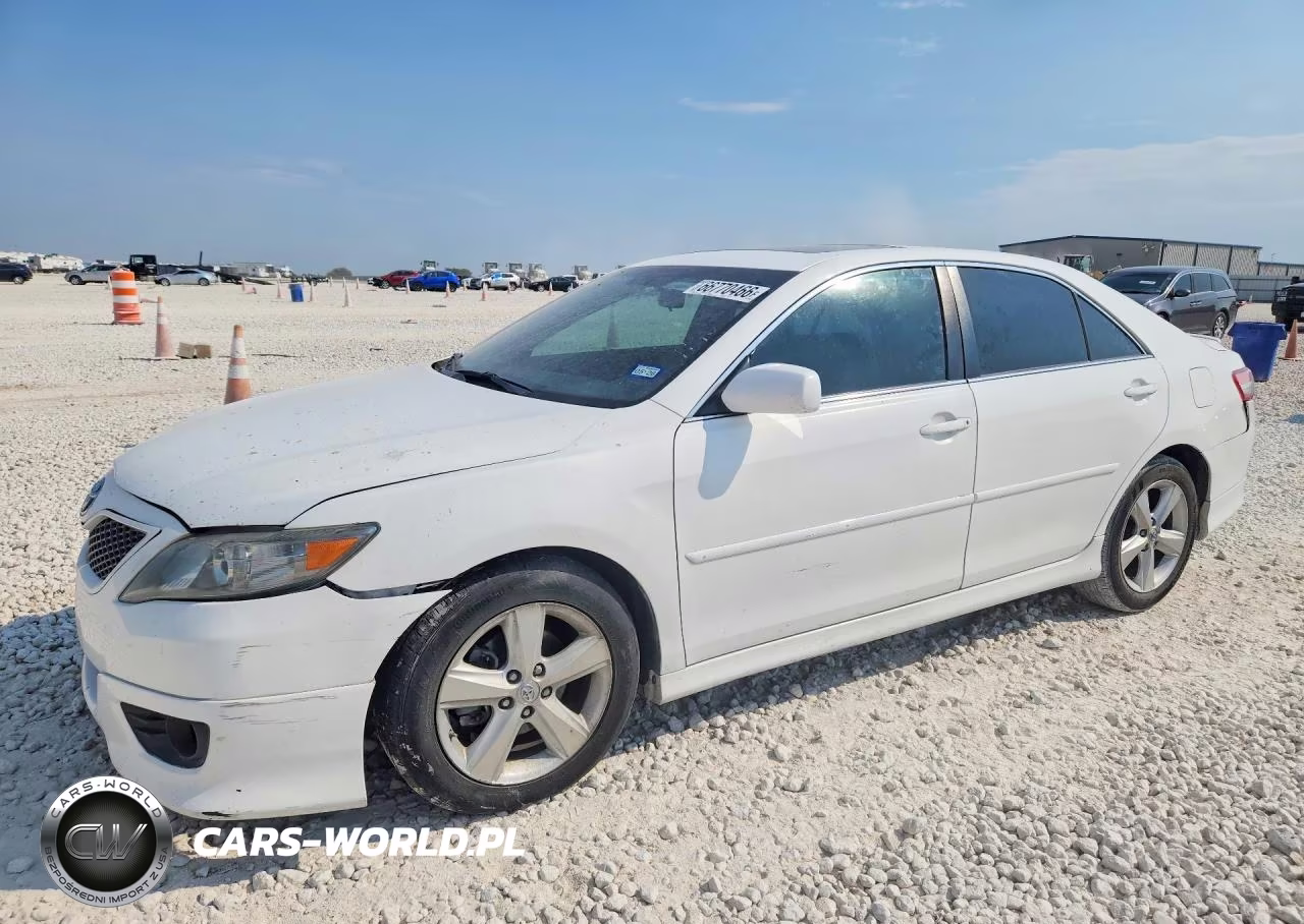 2011 Toyota Camry Se – zdjęcie 1 z 13