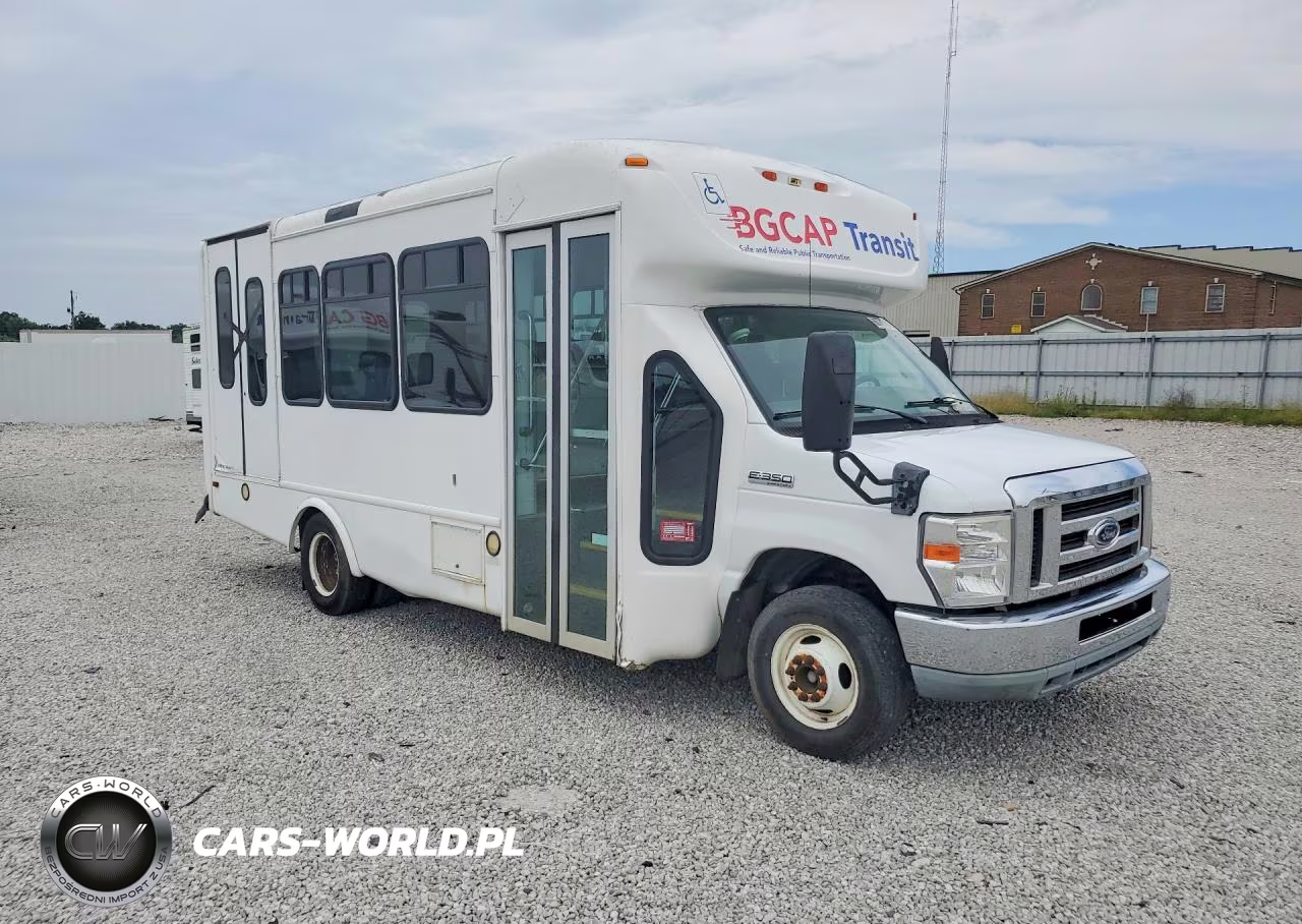 2013 Ford Econoline E350 Super Duty Cutaway Van VIN:1FDEE3FS8DDA20735 - 4