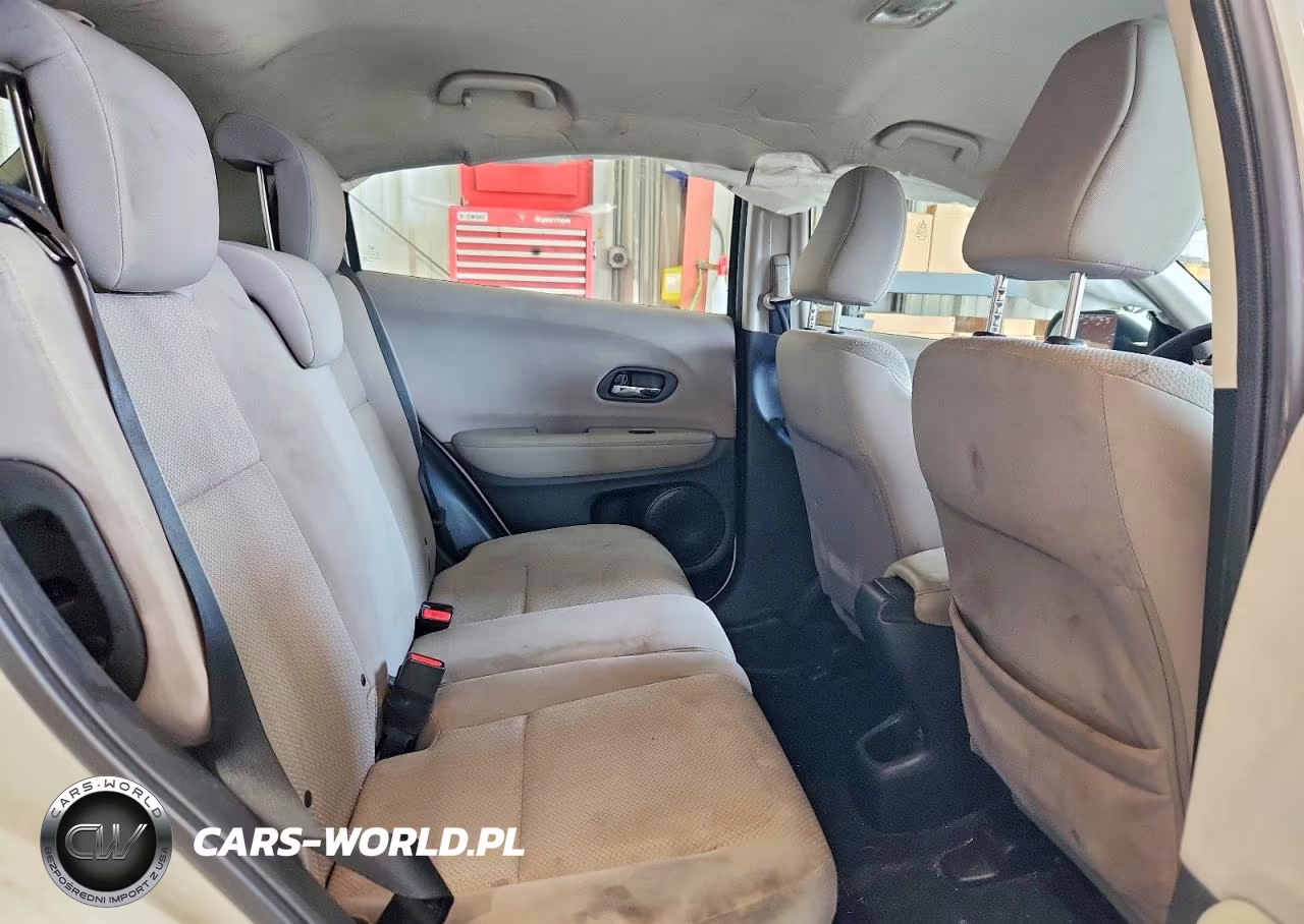 2018 Honda Hr-V Lx VIN:3CZRU5H37JM716927 - 11