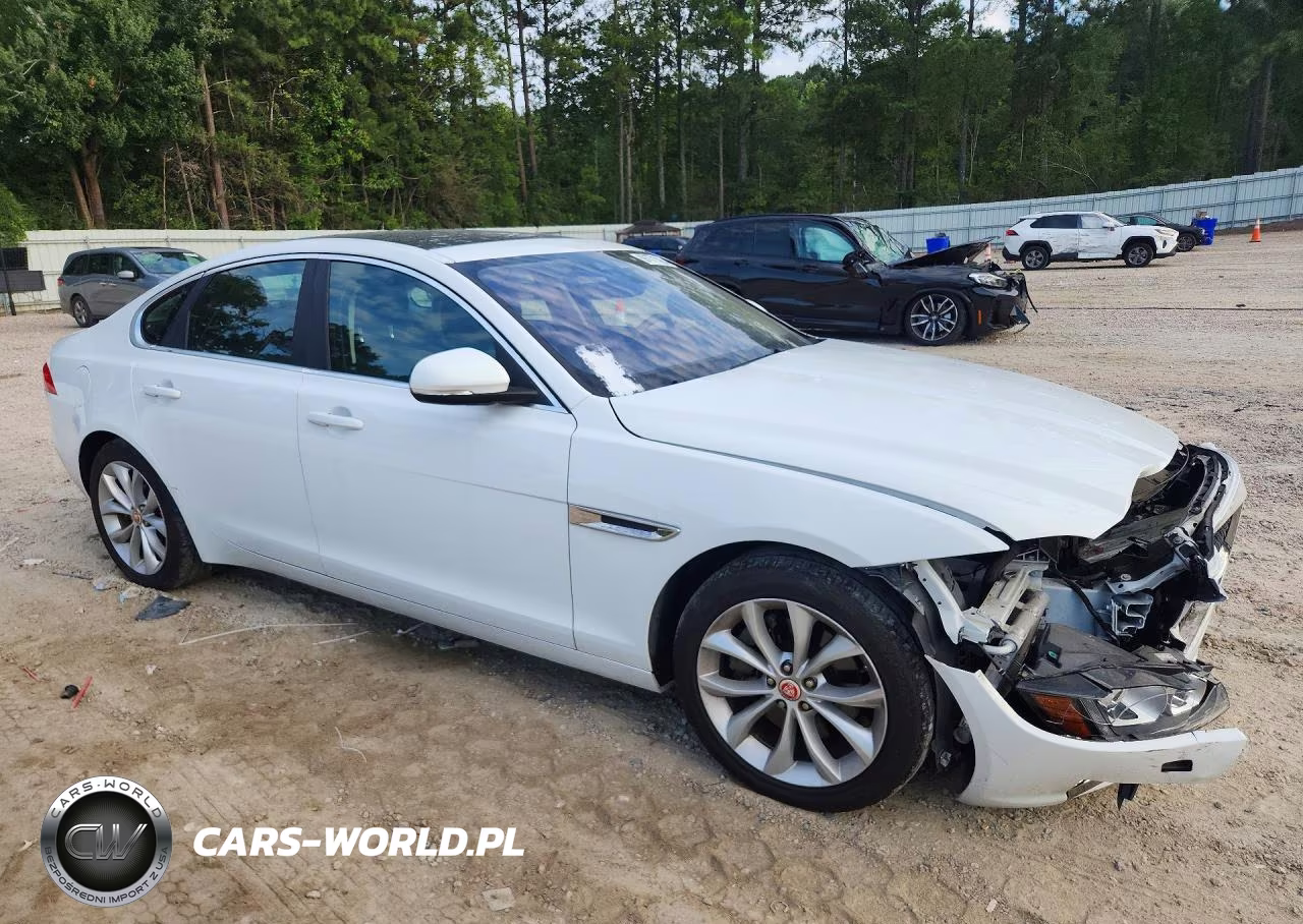 2019 Jaguar Xf Premium VIN:SAJBD4FX1KCY78838 - 4