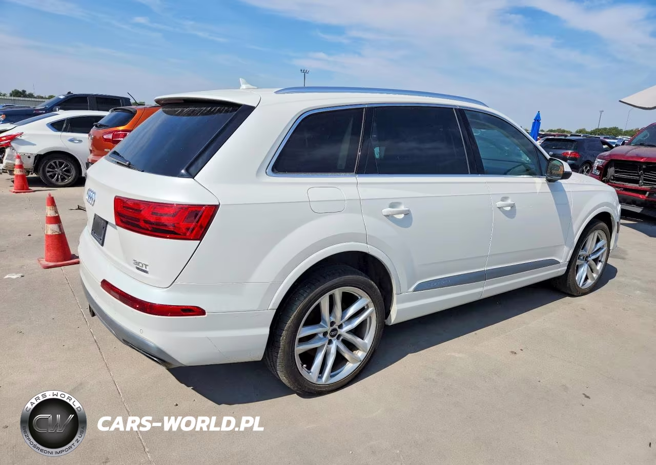 2017 Audi Q7 Prestige VIN:WA1VAAF78HD048017 - 3