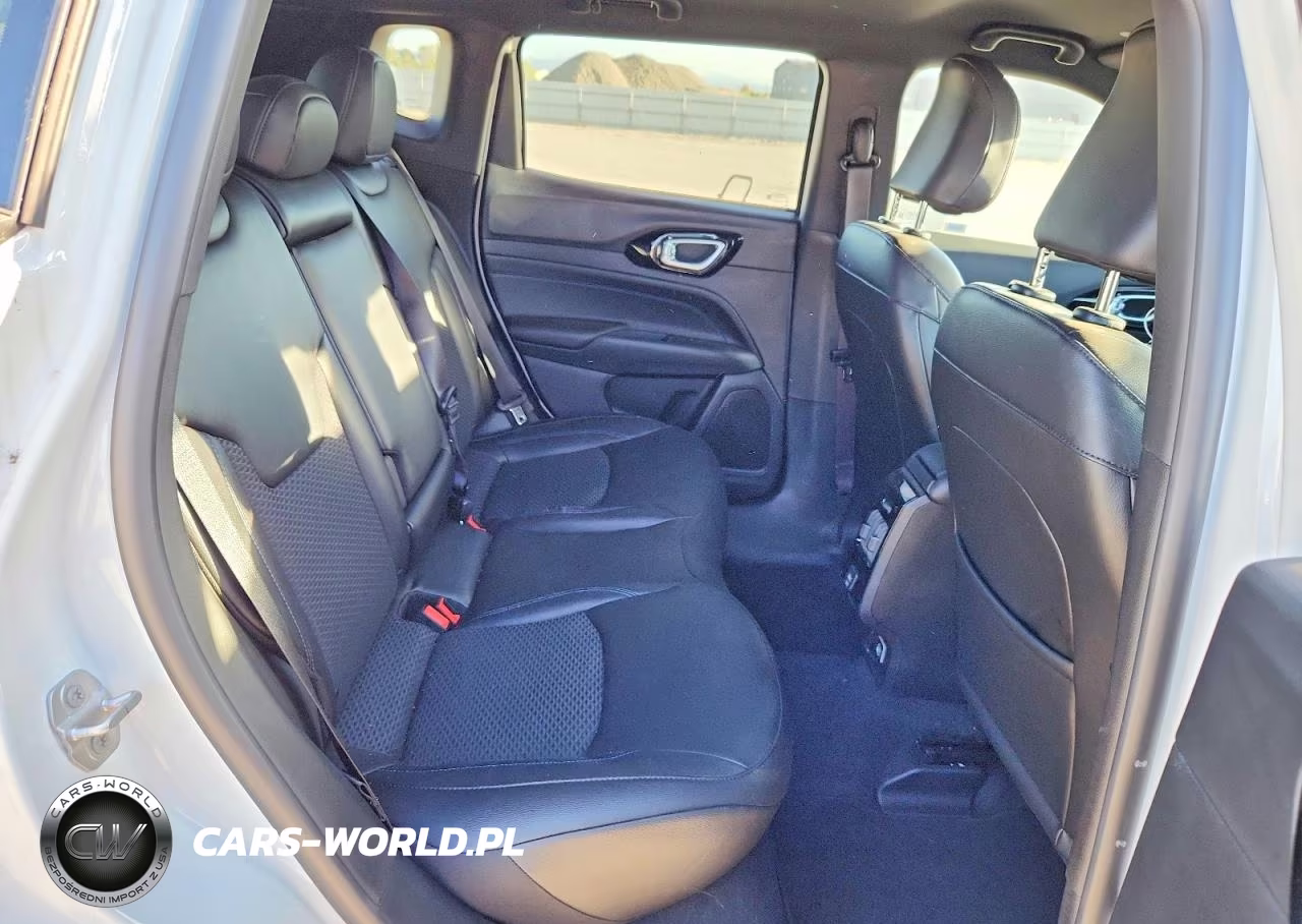 2026 Jeep Compass Latitude VIN:3C4NJDBN2TT160696 - 10