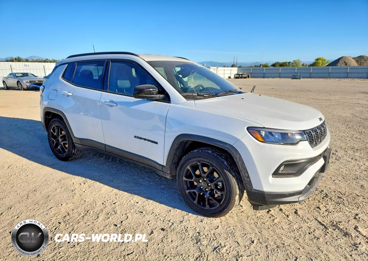 2026 Jeep Compass Latitude VIN:3C4NJDBN2TT160696 - 4