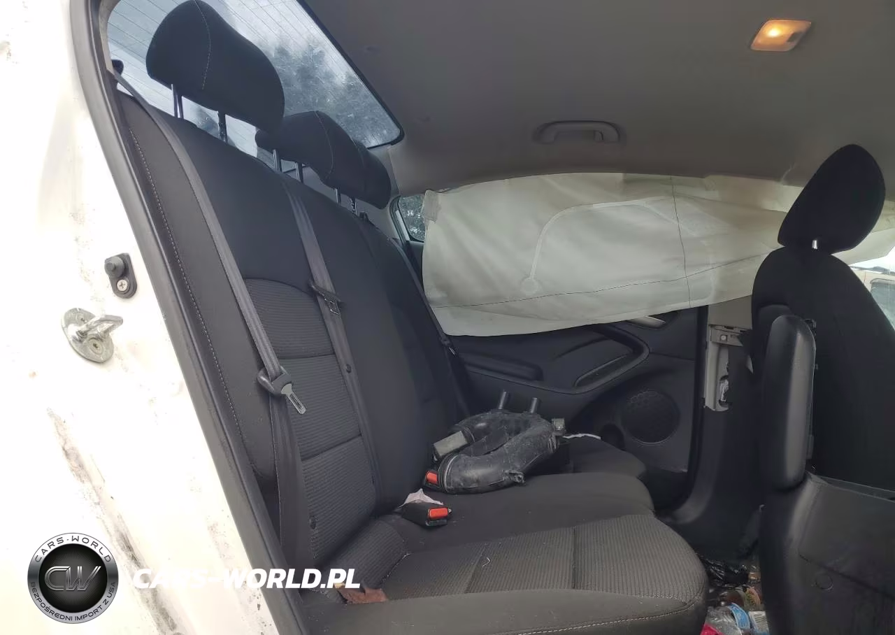 2018 Kia Forte Lx VIN:3KPFK4A70JE193220 - 10