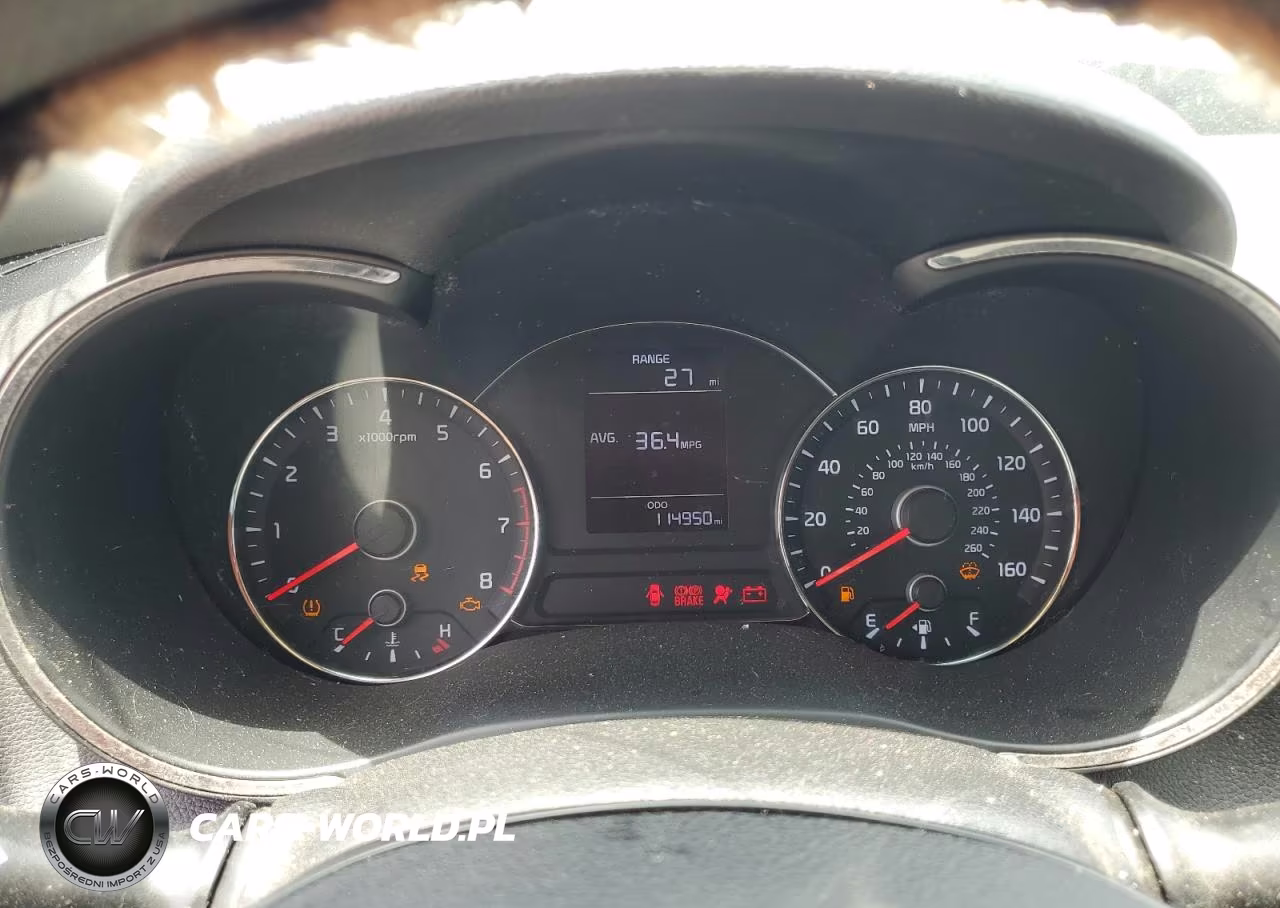 2018 Kia Forte Lx VIN:3KPFK4A70JE193220 - 9