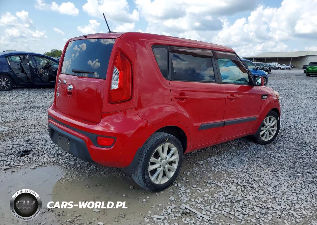 2013 Kia Soul Base VIN:KNDJT2A58D7632145 - 3