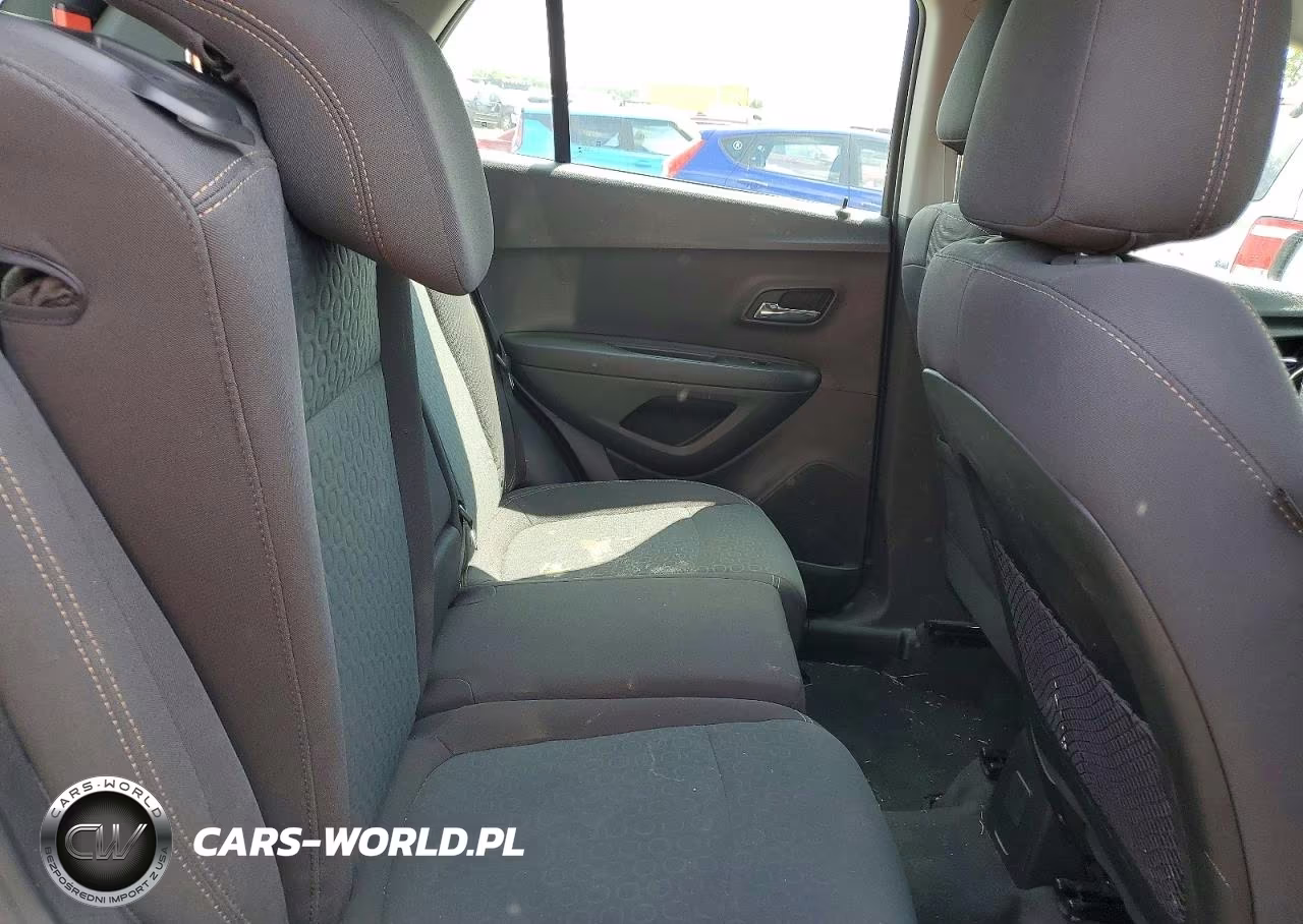 2019 Chevrolet Trax Ls VIN:3GNCJNSBXKL357303 - 11