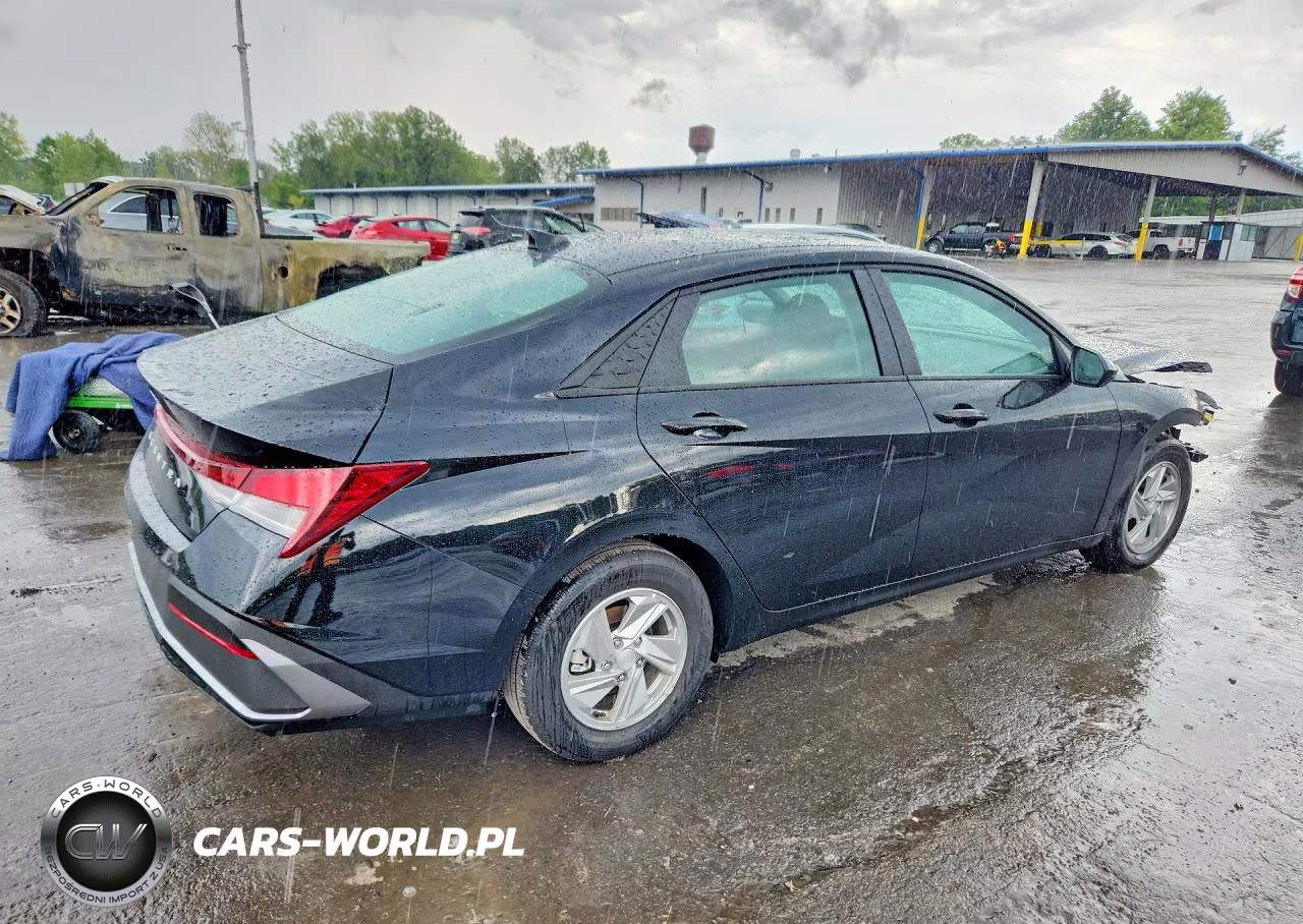 2026 Hyundai Elantra Se VIN:KMHLL4DG0TU217804 - 3