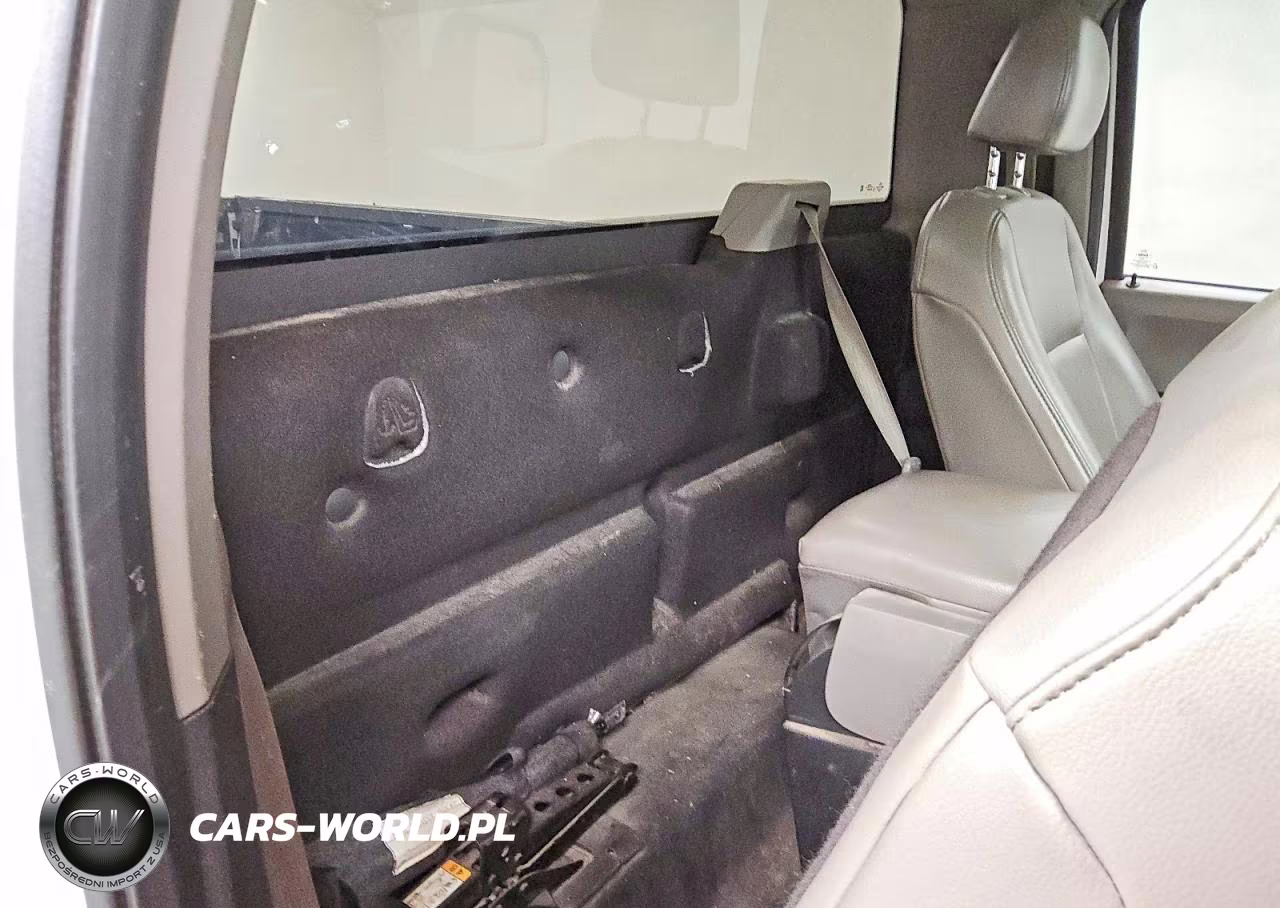 2015 Ford F150 VIN:1FTMF1C85FKD17440 - 10