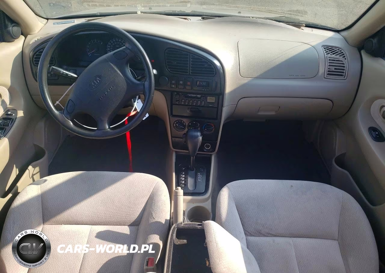 2002 Kia Spectra Base VIN:KNAFB121125155658 - 8