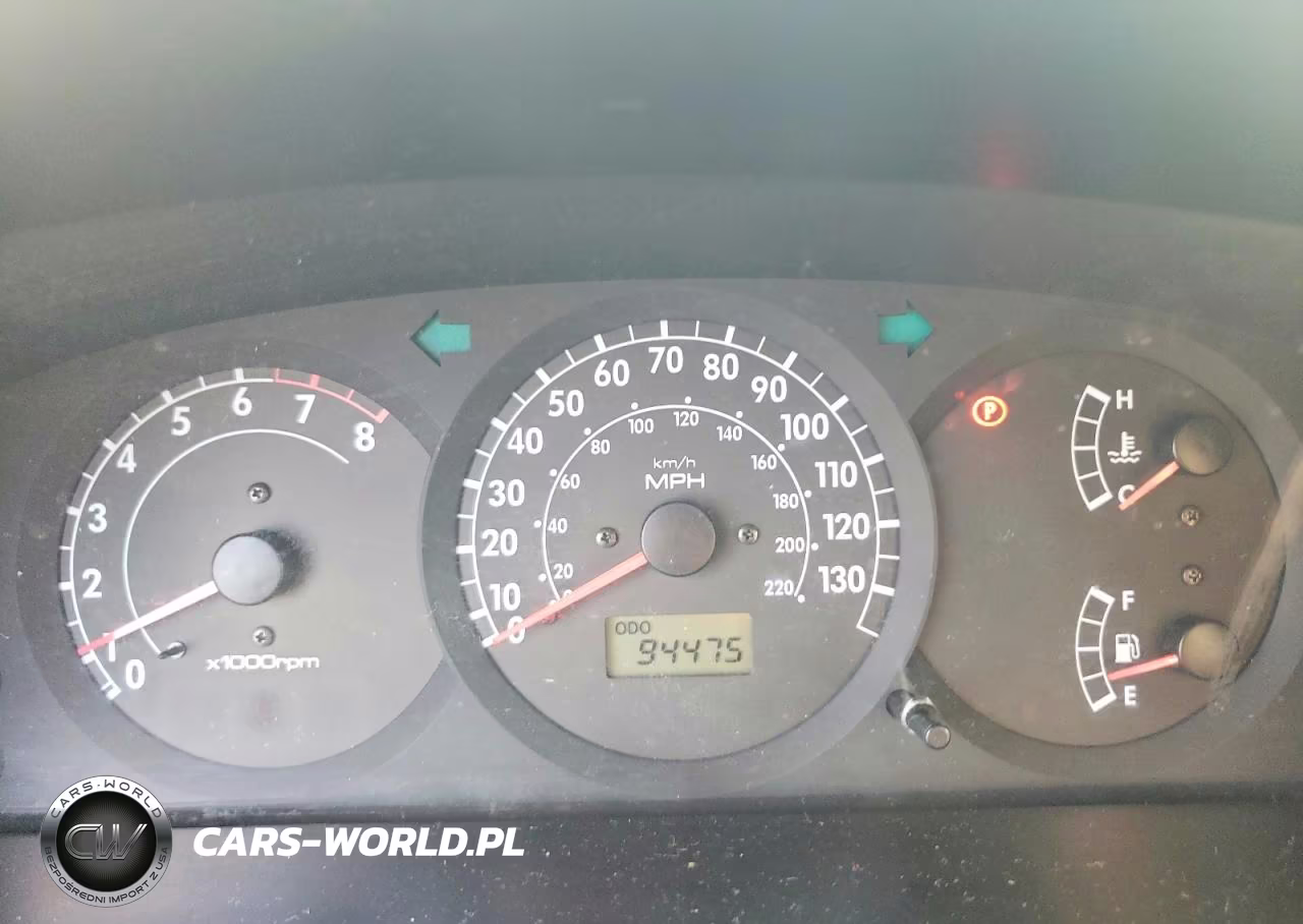 2002 Kia Spectra Base VIN:KNAFB121125155658 - 9