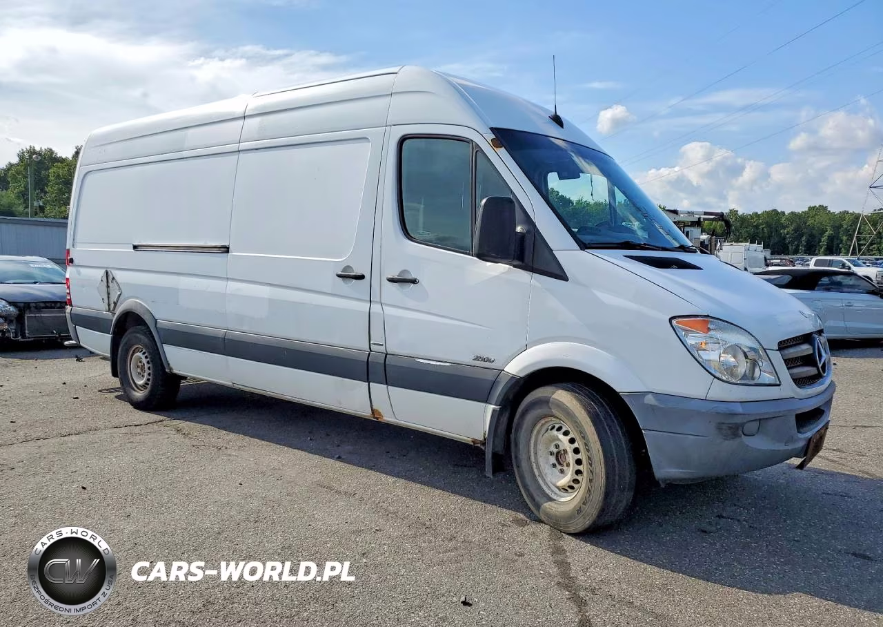2012 Mercedes-Benz Sprinter 2500 Delivery Van VIN:WD3PE8CB3C5613226 - 4
