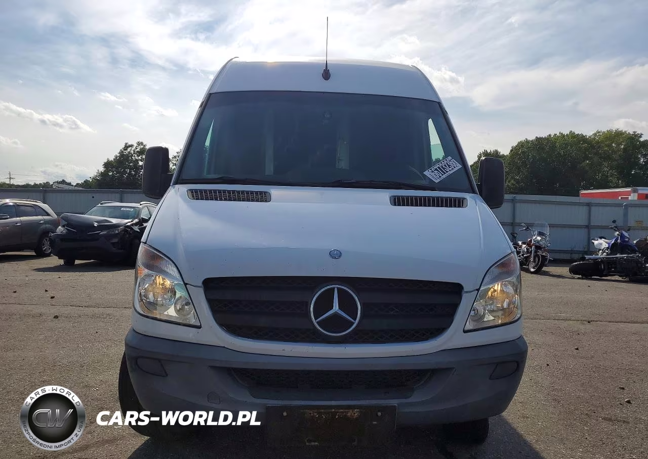 2012 Mercedes-Benz Sprinter 2500 Delivery Van VIN:WD3PE8CB3C5613226 - 5
