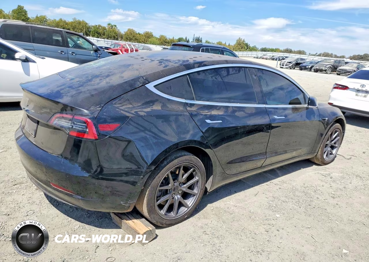 2020 Tesla Model 3 VIN:5YJ3E1EB5LF638961 - 3